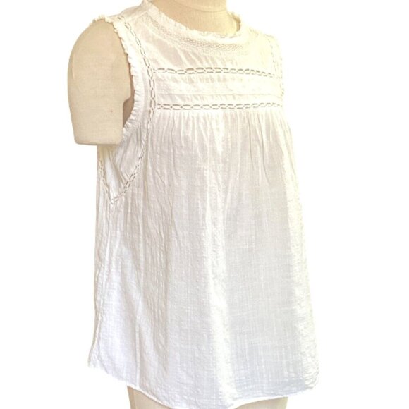 Torrid Sleeveless Textured Lace Inset Cutout Ruffle Top 00 (M/L/10) White 151E - Picture 2 of 8